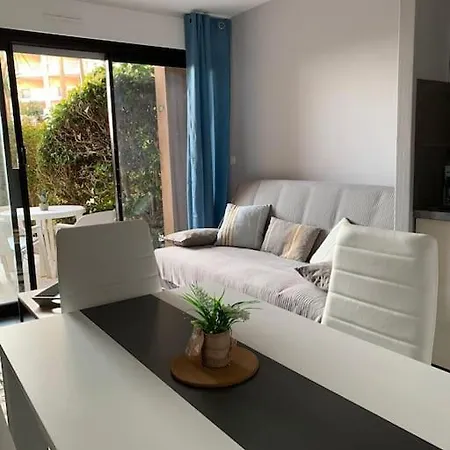 Azur 015 Yourhosthelper Classe 2 Etoiles